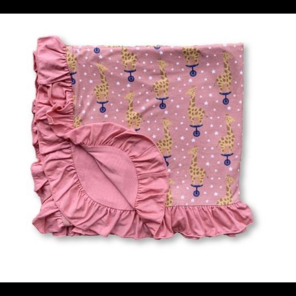 Kozi&Co giraffe ruffled double layer blanket - Picture 1 of 2
